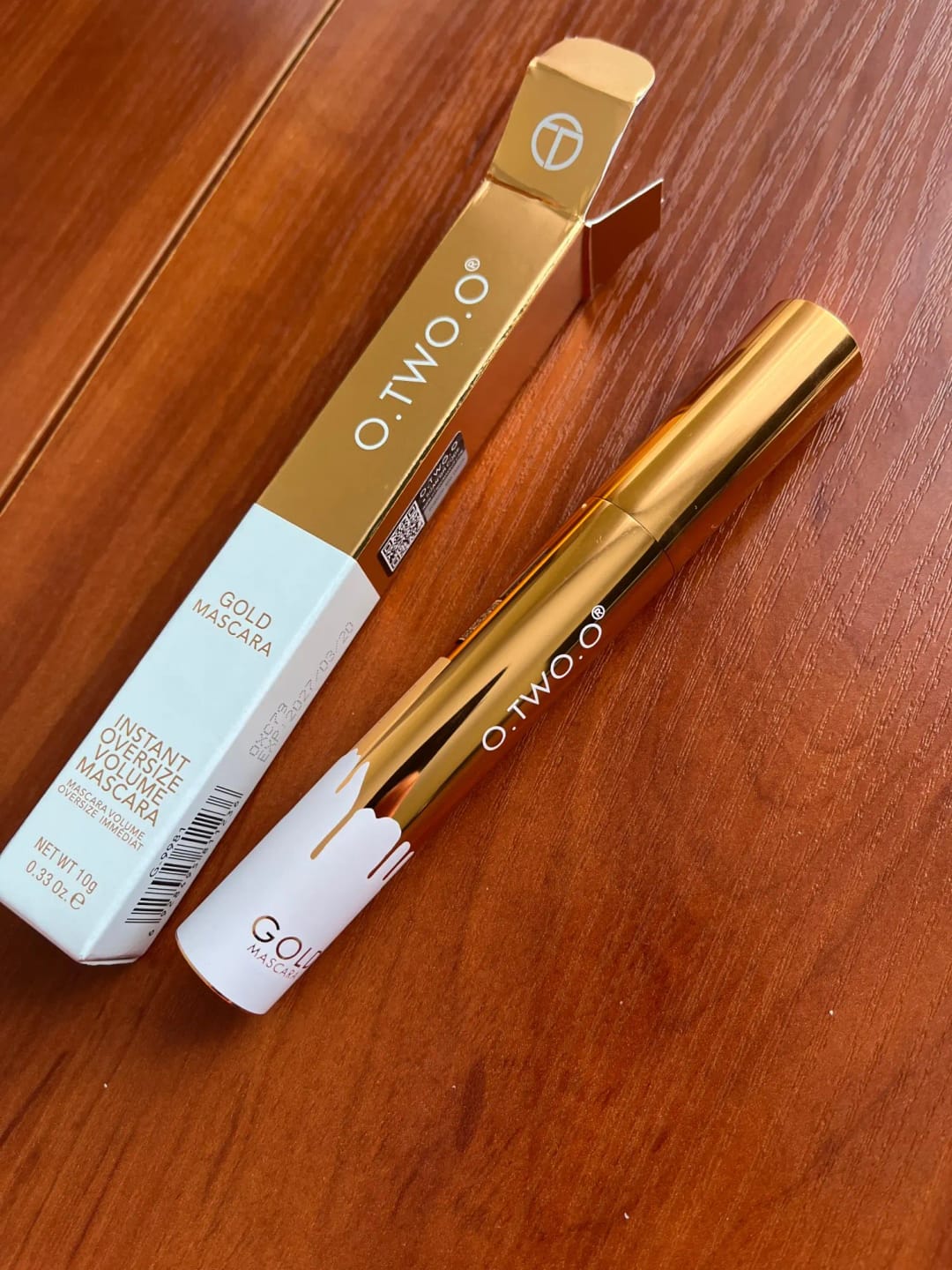 Customer photo review of O.TWO.O GOLD MASCARA