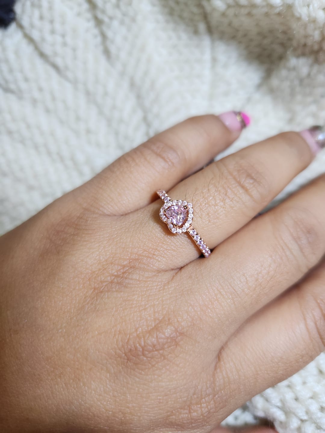 Customer photo review of Anillo Corazon Princesa Aurora Oro Rosa