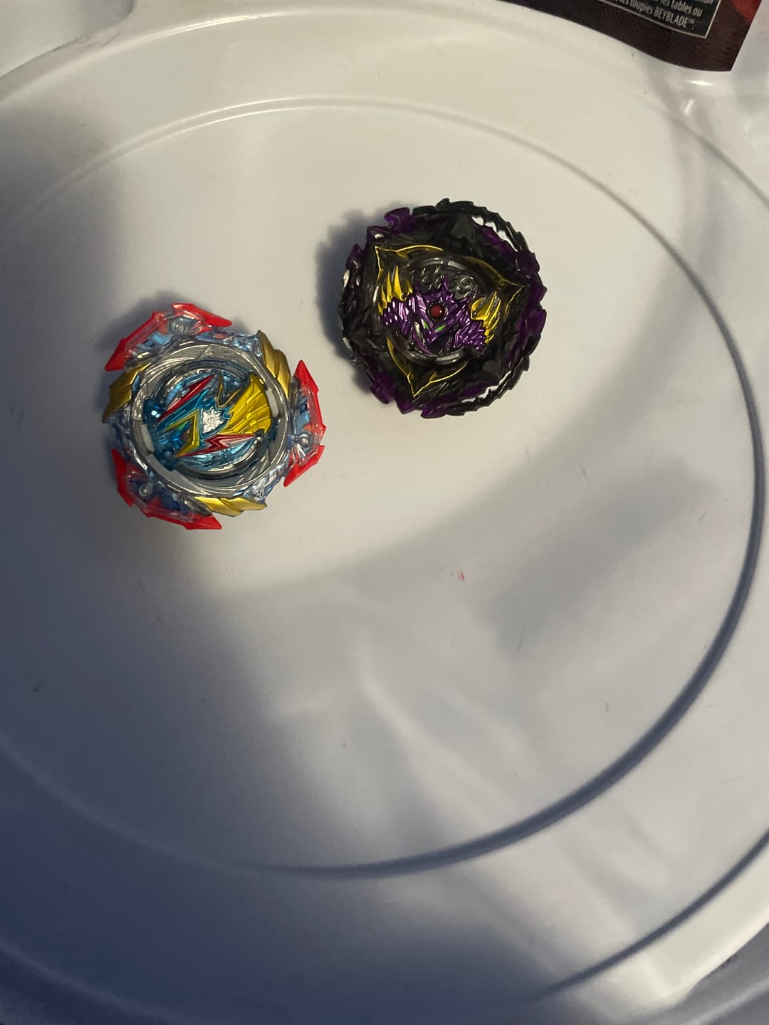 Customer photo review of Takra Tomy  Ultimate Valkyrie Variable'-9 Burst DB Beyblade B-193