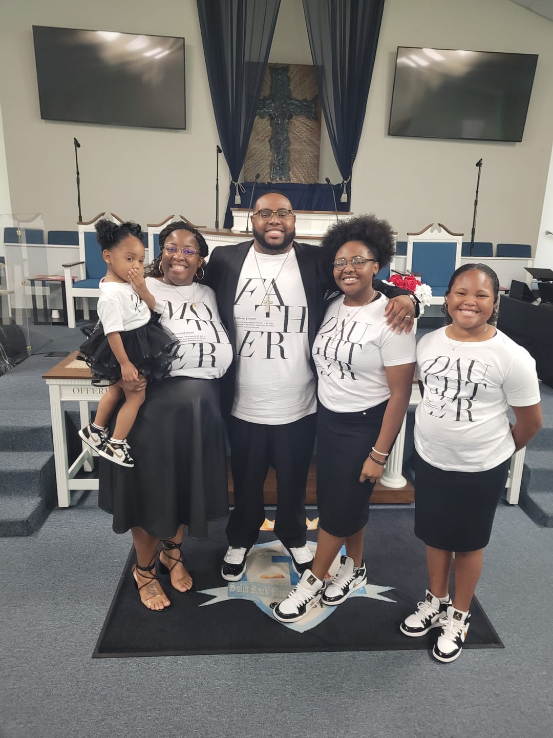 Customer photo review of Mother logo Remix T-shirt