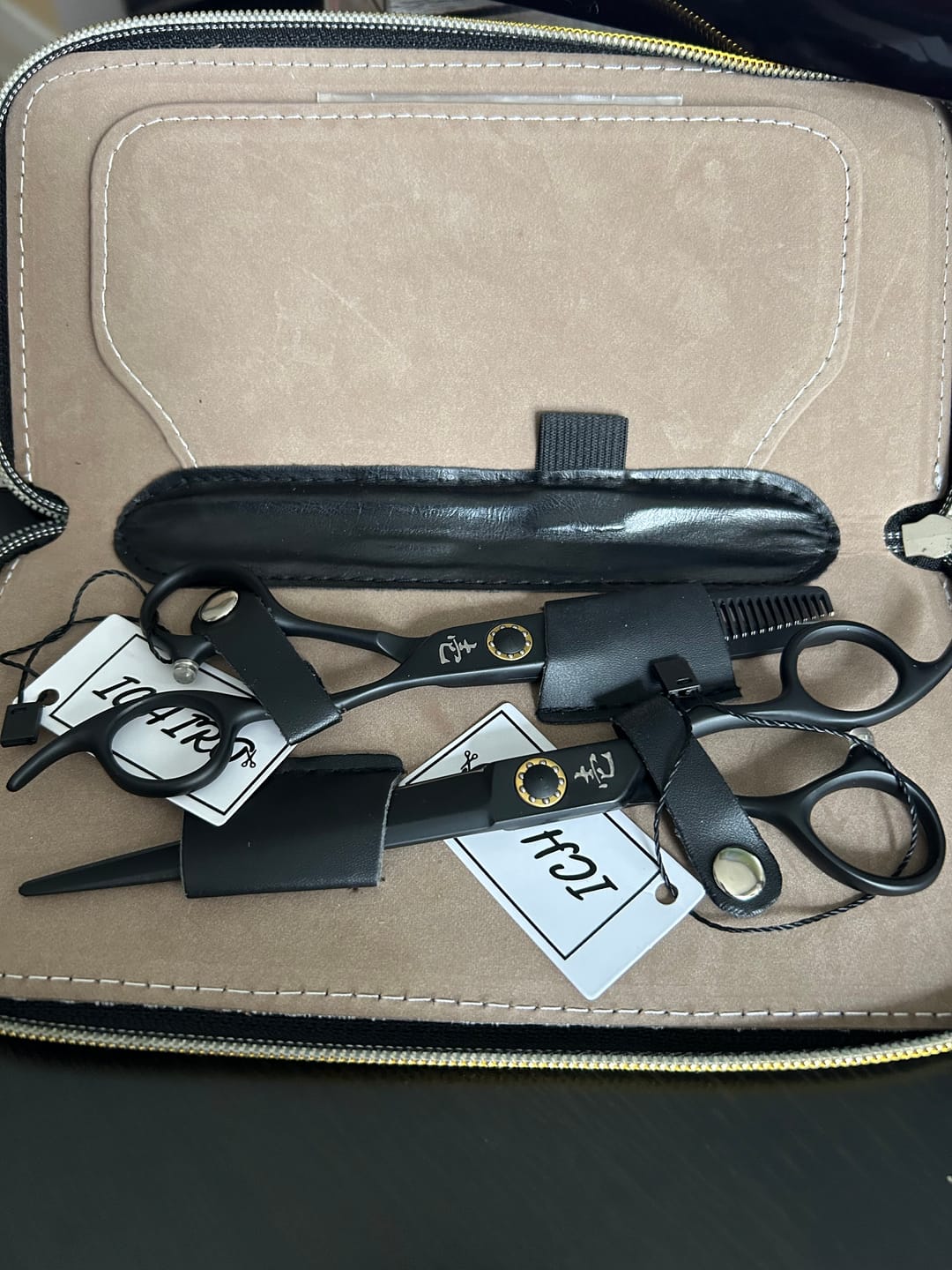 Customer photo review of Ichiro Matte Black Master Shears Set