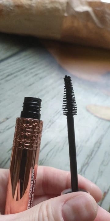 Customer photo review of O.TWO.O ULTRA BUSHY 5D WATERPROOF MASCARA
