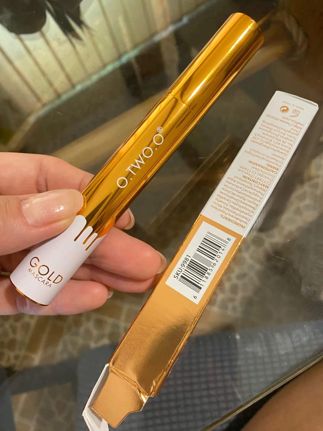 Customer photo review of O.TWO.O GOLD MASCARA