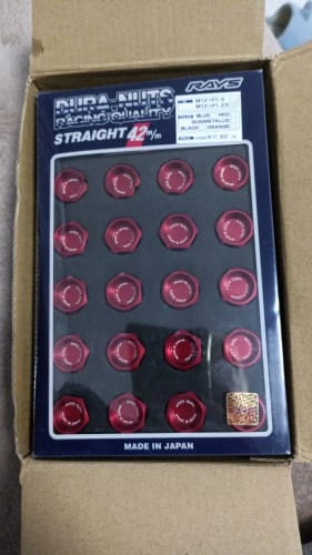 Customer photo review of RSpec V-Line Lock Lug Nuts Extended