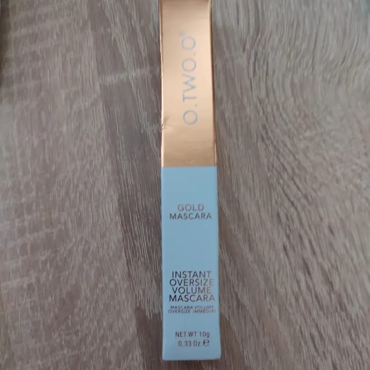 Customer photo review of O.TWO.O GOLD MASCARA