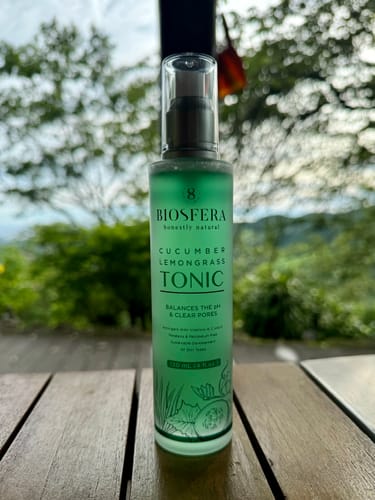 Customer photo review of Cucumber Lemongrass Face Tonic