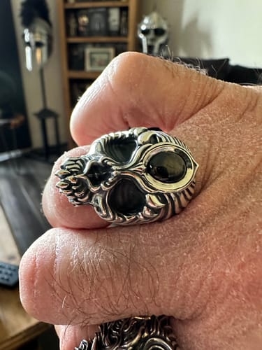 Customer photo review of Skull Black Star Sapphire