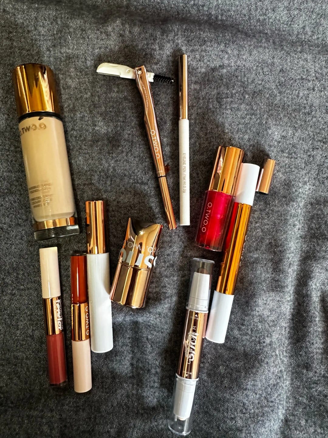 Customer photo review of O.TWO.O CAT-EYE STAMP EYELINER