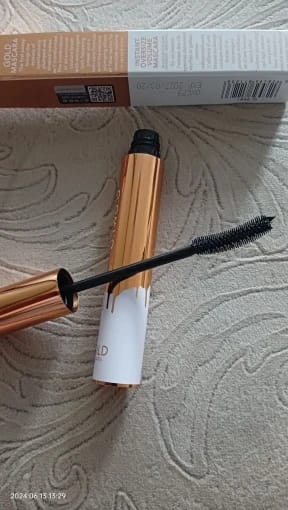 Customer photo review of O.TWO.O GOLD MASCARA
