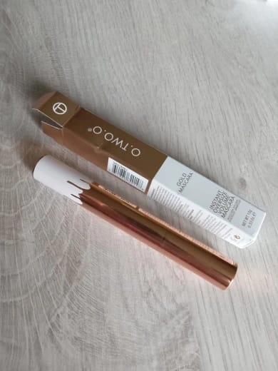 Customer photo review of O.TWO.O GOLD MASCARA