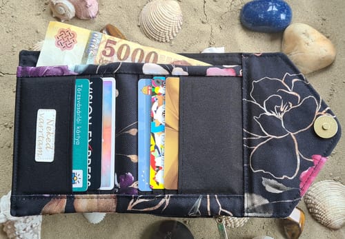 Customer photo review of Haru Trifold Wallet Pattern