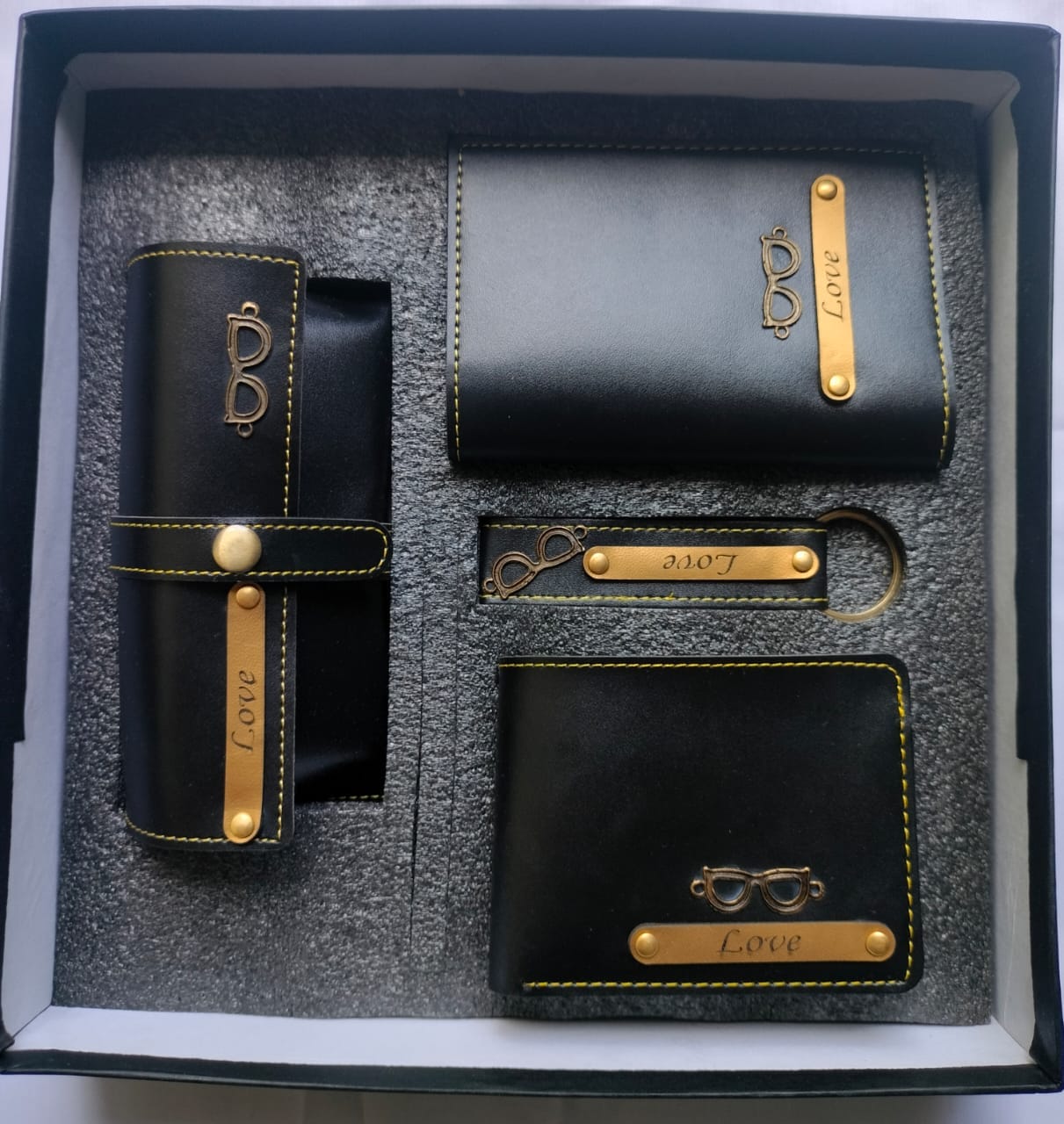 Customer photo review of Deluxe Men's Combo (4Pc's)
