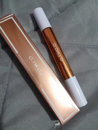 Customer photo review of O.TWO.O CAT-EYE STAMP EYELINER