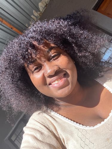 Customer photo review of Brazilian Kinky Curl Fringe - Gabby