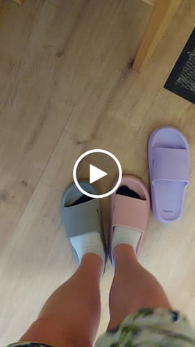 Customer video review of HappyFlops Original