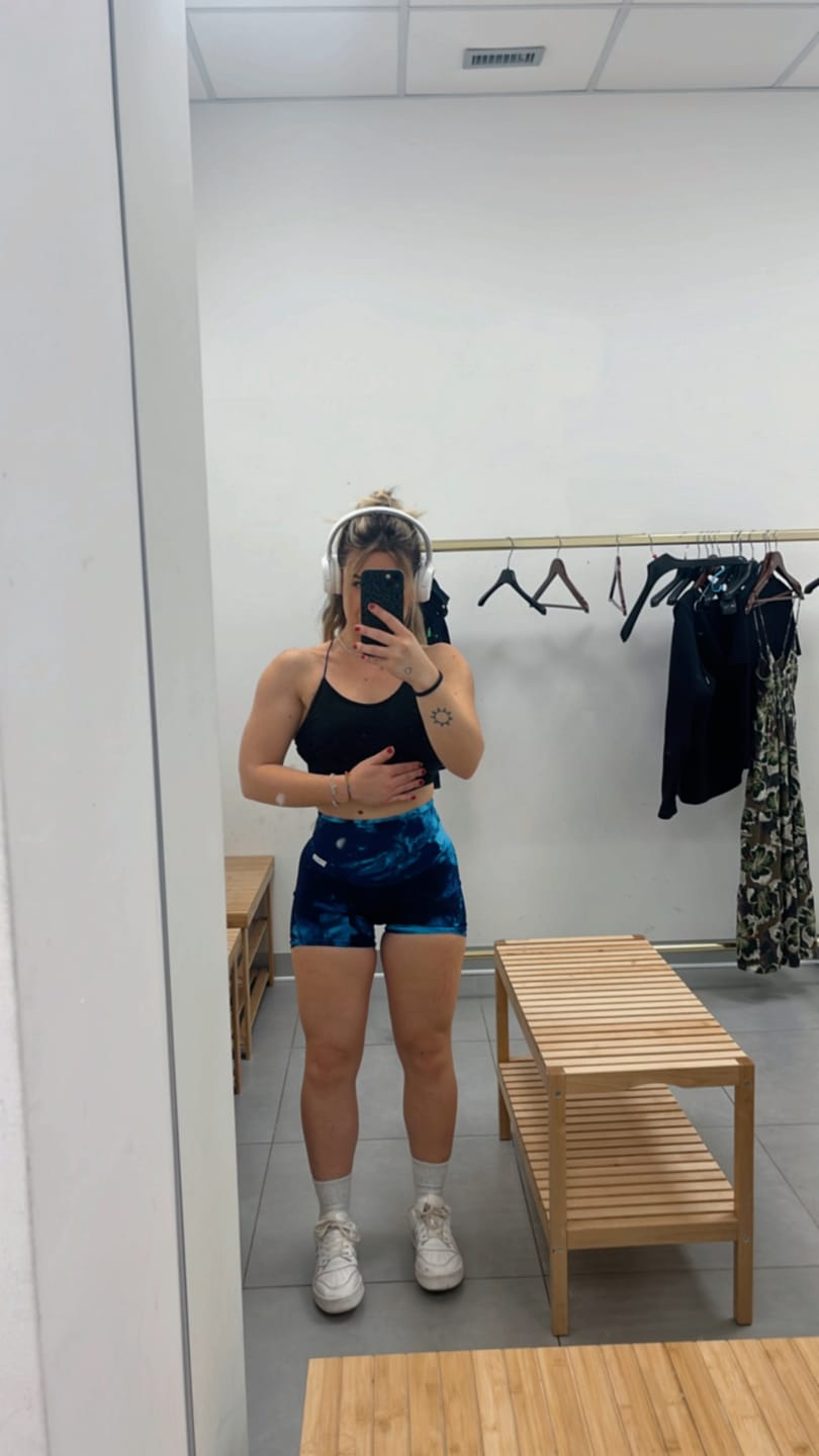 Customer photo review of Shorts Elements Acqua Turchese Blu