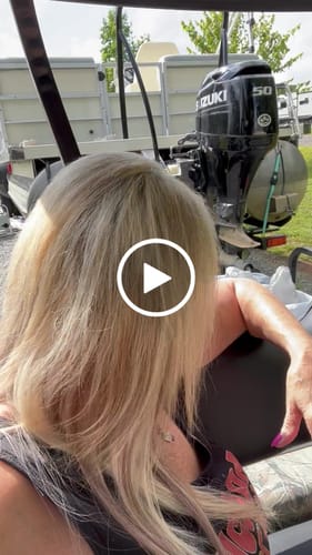 Customer video review of Full Shine PU Seamless Clip in Extensions 100% Remy Human Hair 8 Pieces Balayage (#3/8/22)