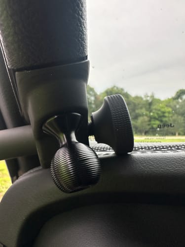 Customer photo review of JL/JLU A-Pillar Side Jeep Mirrors with Base Mount Driver AND Passenger