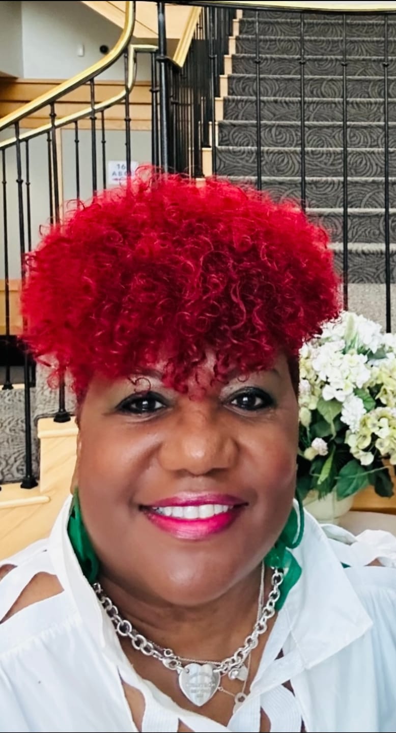 Customer photo review of (Pre-Order - Ships July 1st) Curly Hair Wash and Go System with Organic Jojoba Oil for Moisturizing Hair with Lavender Fragrance (Step 1 - 4)