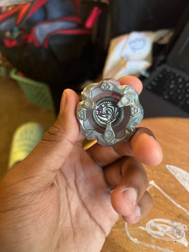 Customer photo review of Takara Tomy Beyblade BX-19 Rino Horn 3-80S