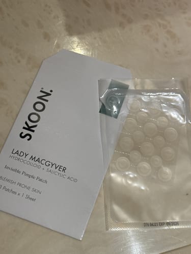 Customer photo review of LADY MACGYVER Invisible Pimple Patches