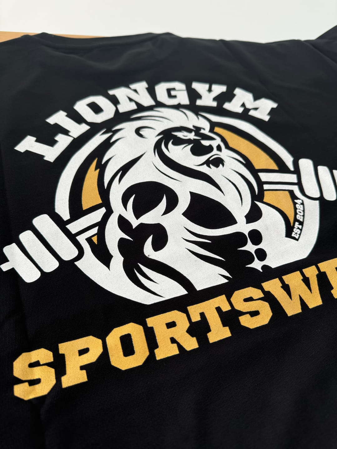 Customer photo review of LIONGYM SPORTSWEAR Unisex Oversized Shirt (Front- & Backprint)