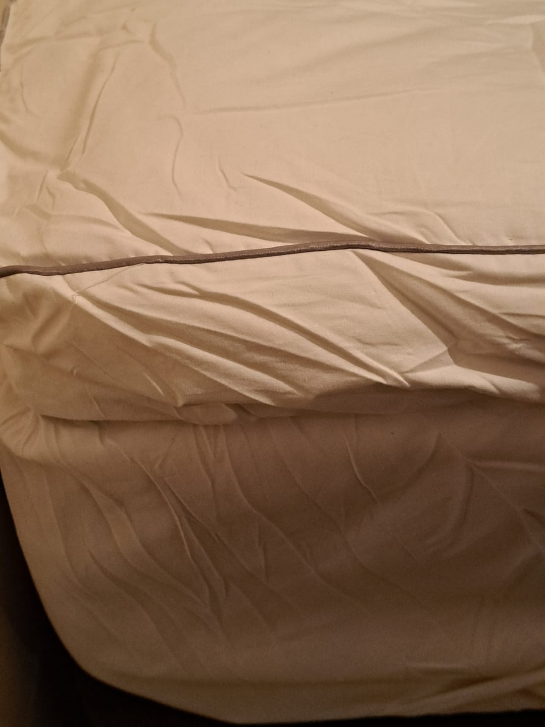 Customer photo review of Muscle Mat Luxury Mattress Topper