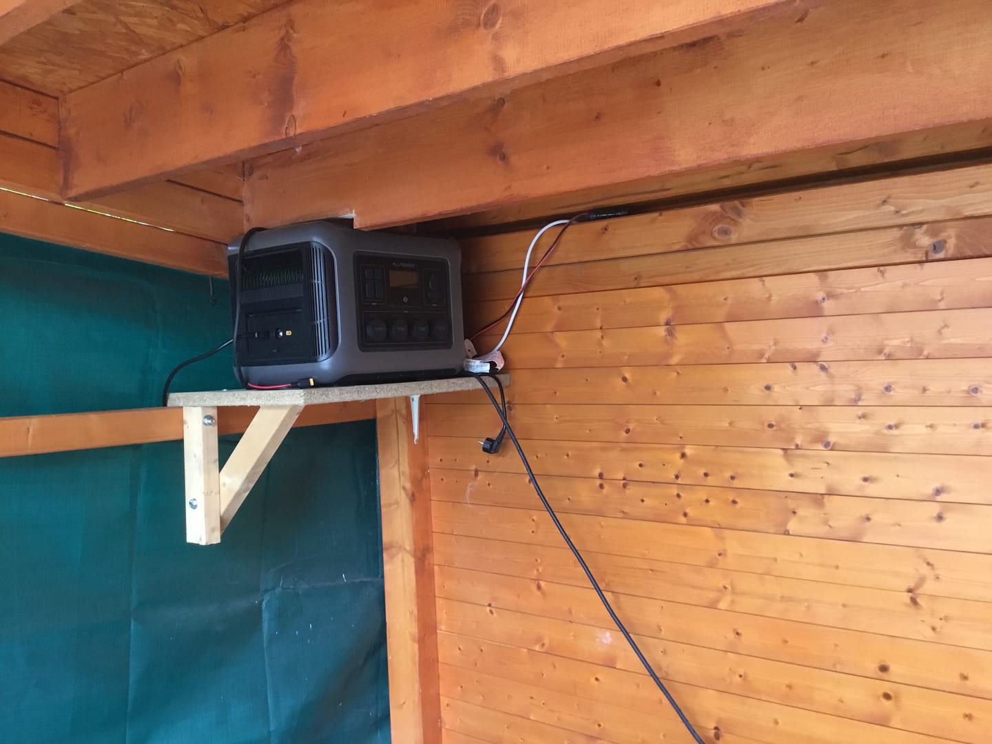 Customer photo review of ALLPOWERS R2500 Station électrique portable 2500W 2016Wh