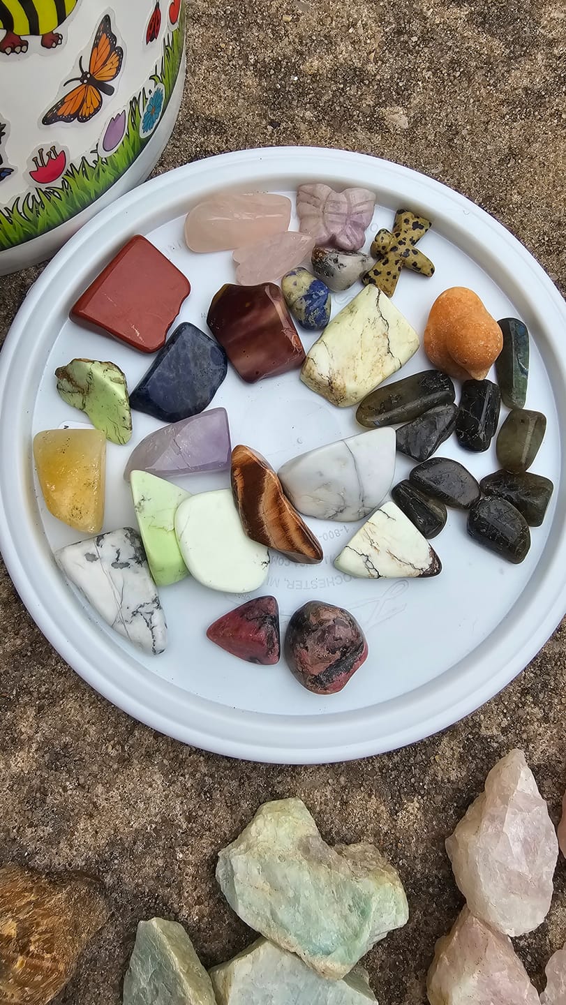 Customer photo review of Scoop of Tumbled Stones