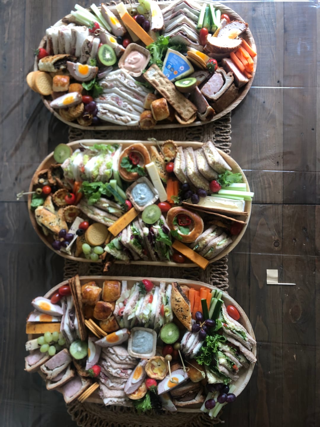 Customer photo review of Extra Large Oval Palm Leaf Serving Platter (55 x 30 cm)