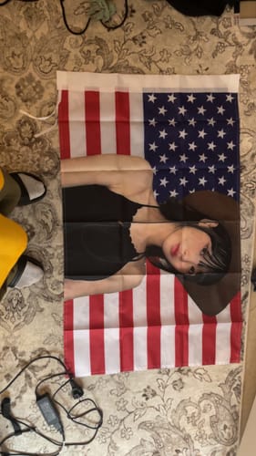 Customer photo review of Le Sserafim Chaewon American Flag Tapestry