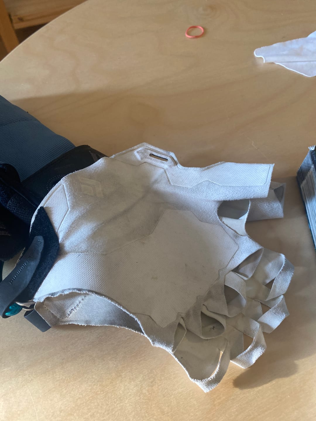 Customer photo review of Crack Climbing Gloves