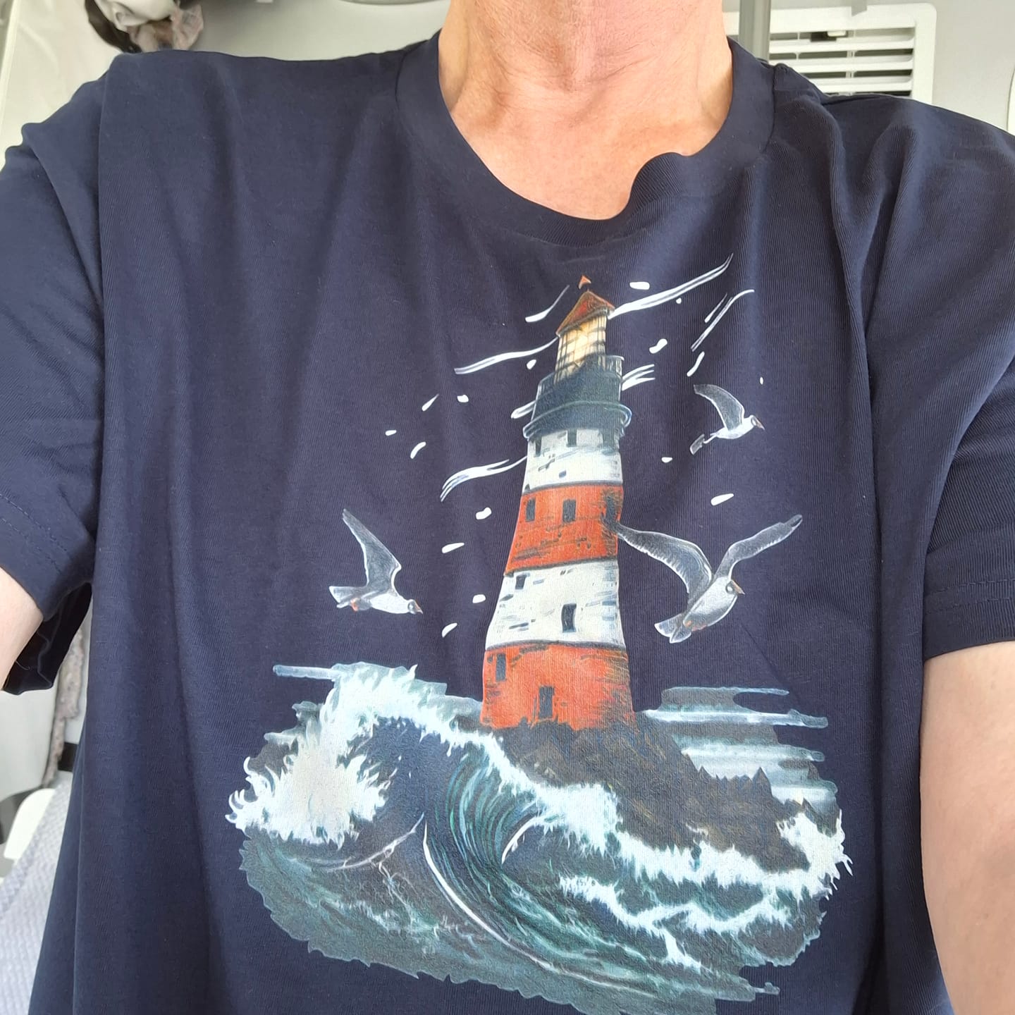 Customer photo review of Leuchtturm Wellen · Herren Premium Bio T-Shirt