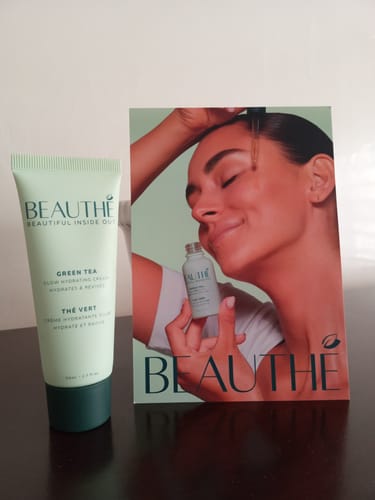 Customer photo review of Crème Hydratante Éclat au Thé Vert