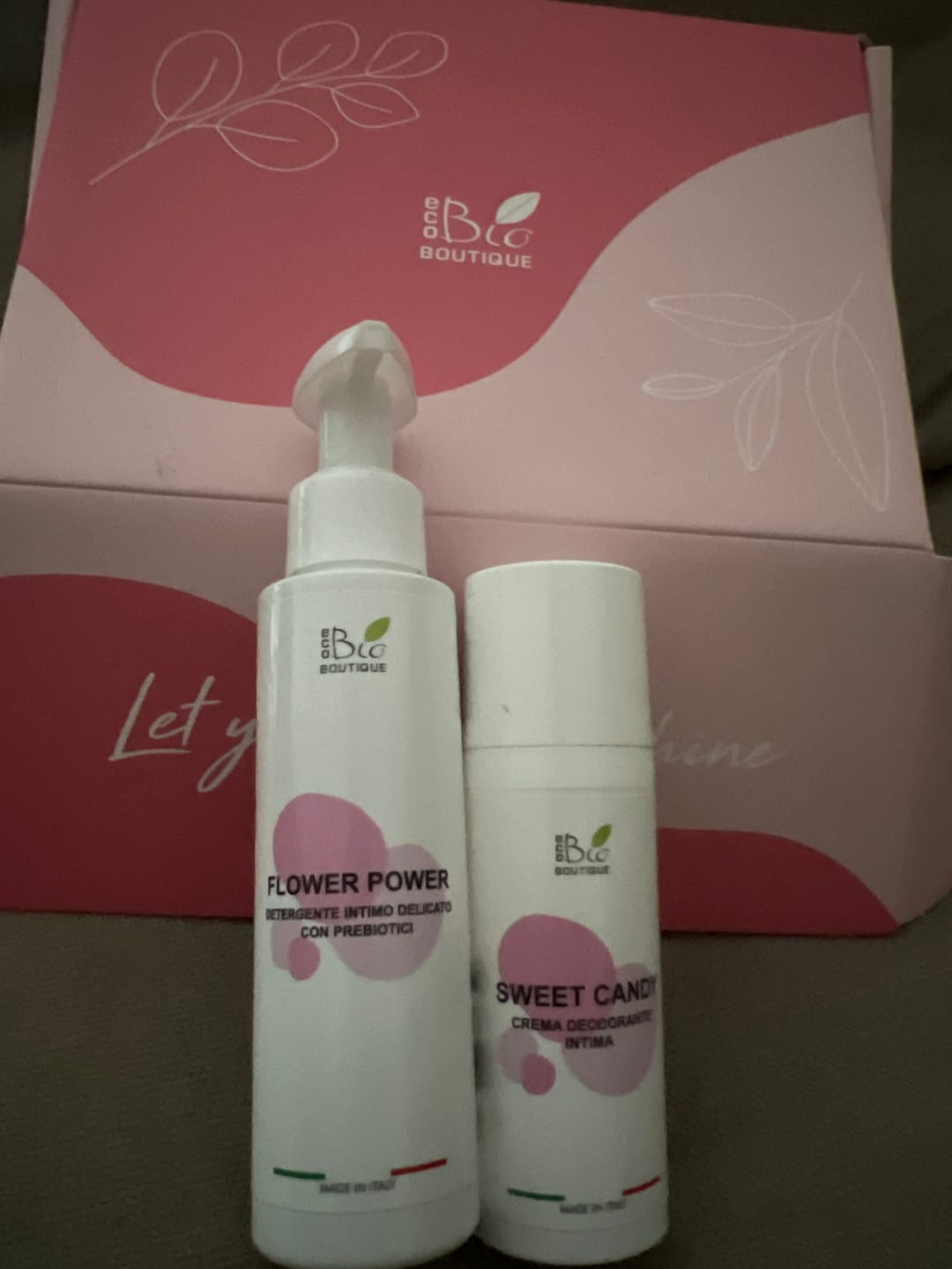 Customer photo review of V Skincare Kit
