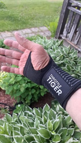 Customer photo review of Motorcycle Wrist Support - Ride Without Wrist Pain