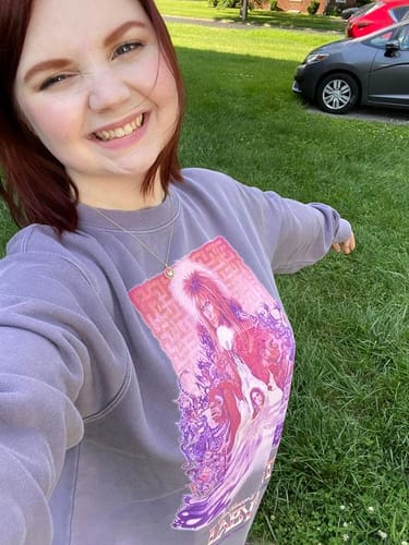 Customer photo review of LABYRINTH™ Movie Poster Sweatshirt in Soft Lilac (UNISEX)