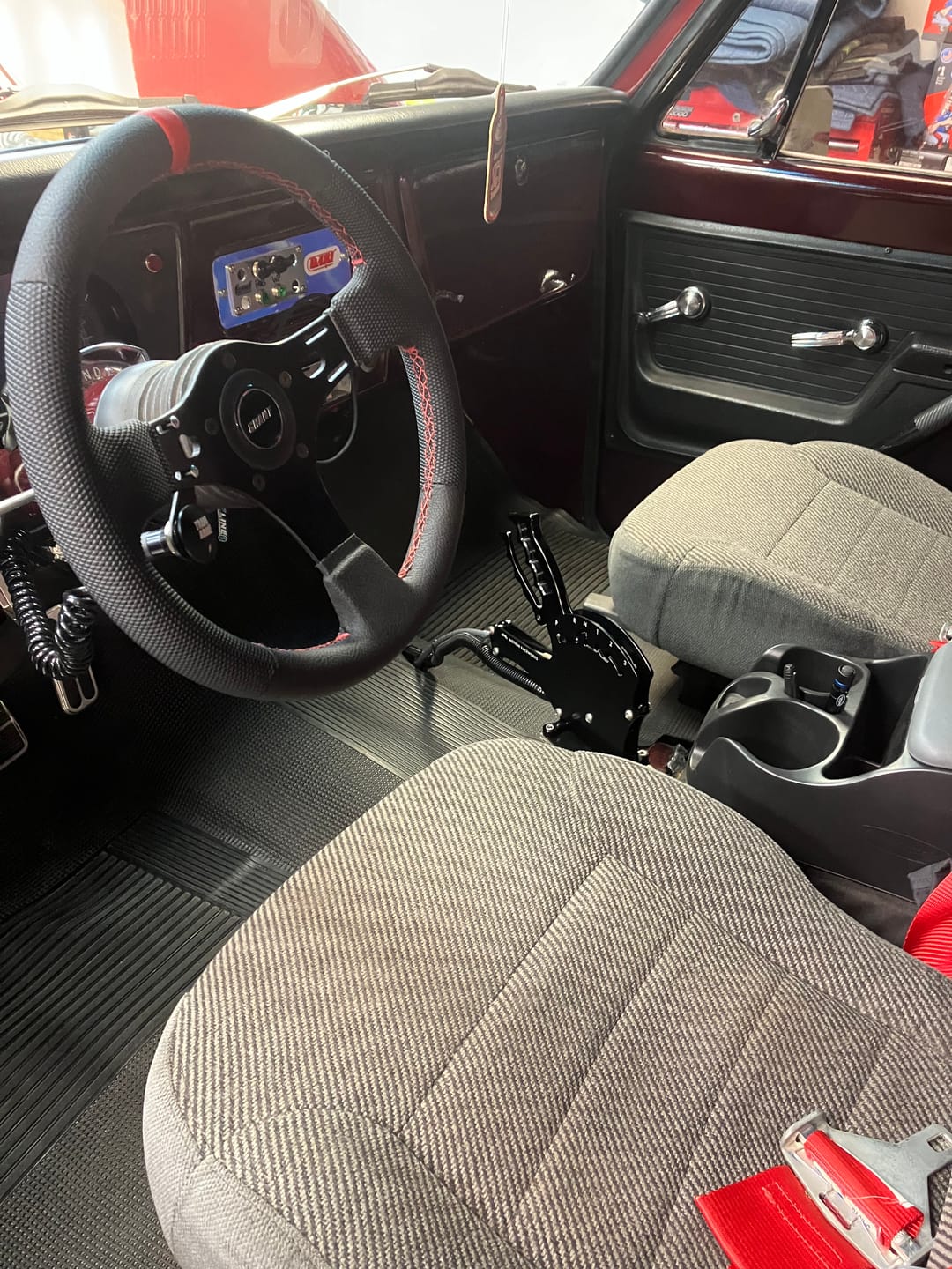 Customer photo review of TH400 3 Speed Reverse Pattern Operator Series Billet Shifter Front Exit