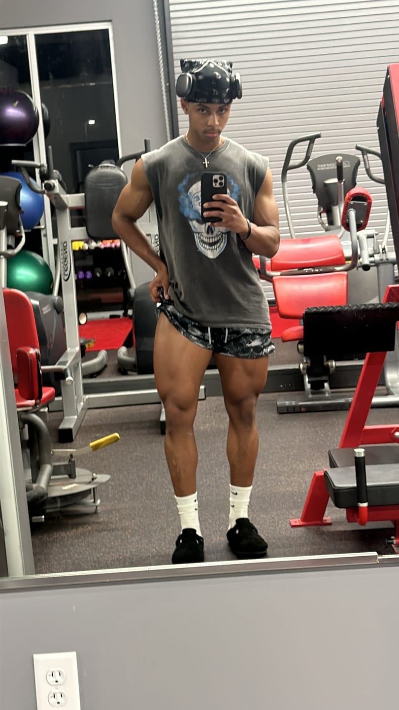 Customer photo review of 1111 -  Skulls & Roses Reversible Shorts