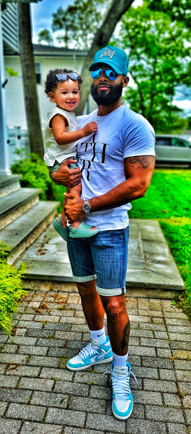 Customer photo review of Father Logo Remix T-shirt