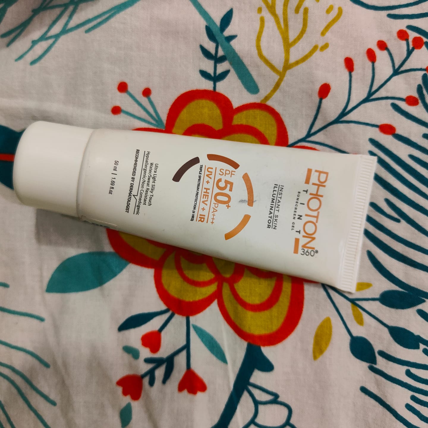 Customer photo review of Photon 360 Tint Sunscreen Gel