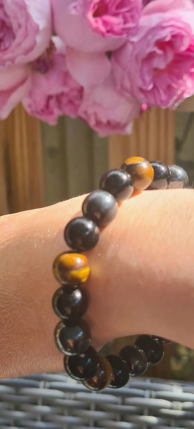 Customer photo review of Triple protection - beaded bracelet; black obsidian, tiger's eye and hematite