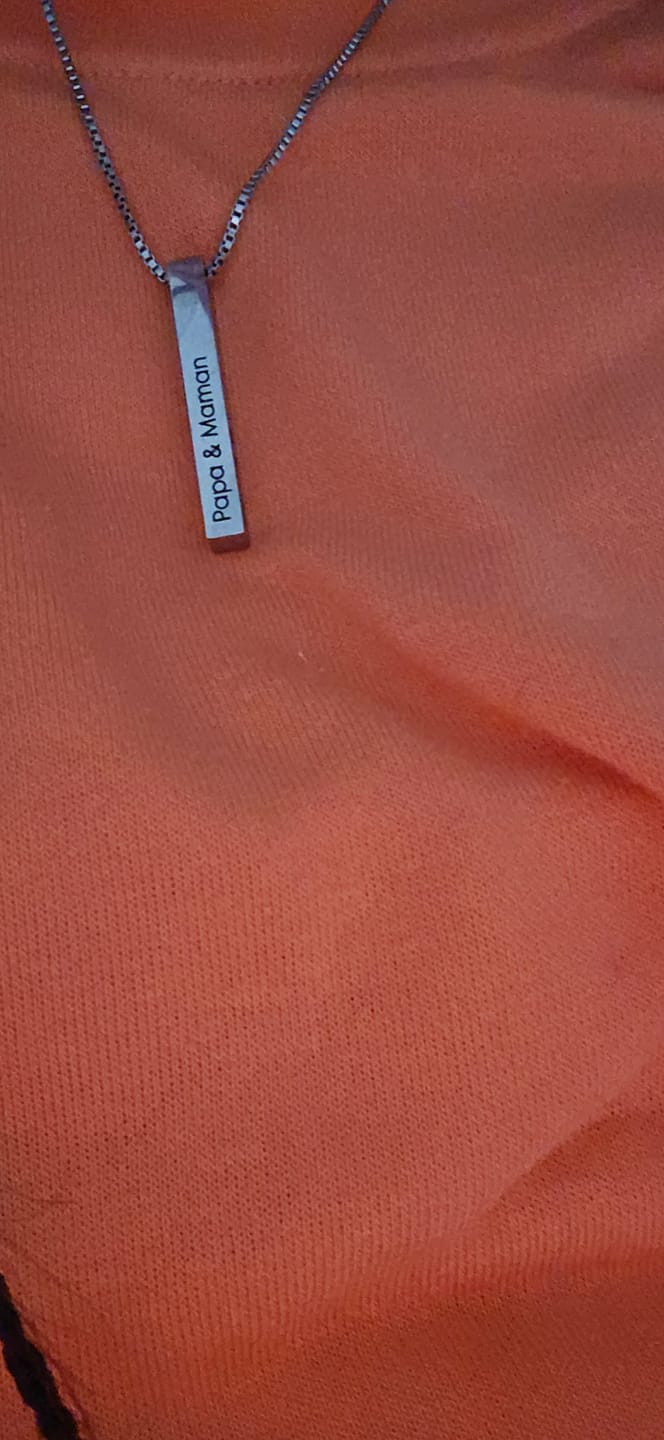 Customer photo review of Collier Personnalisé Barre 3D