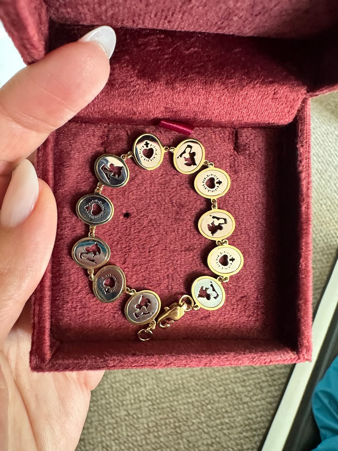 Customer photo review of SCAPULAR Bracelet