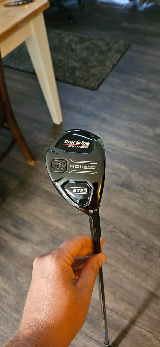 Customer photo review of Certified Pre-Owned Tour Edge Exotics E723 Hybrid