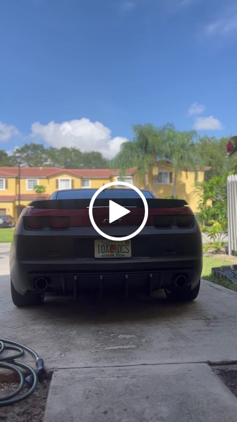 Customer video review of 2010-2013 Chevy Camaro Evo Style Shark Fins Rear Diffuser Quad/Single Tips