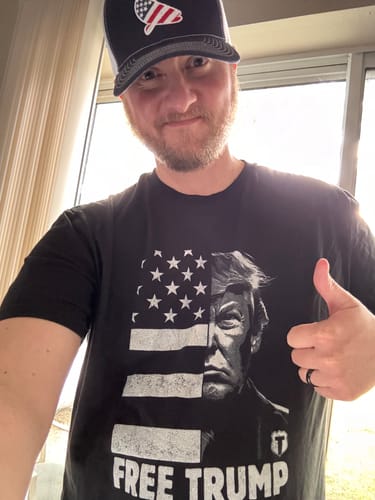 Customer photo review of FREE TRUMP 2.0 T-Shirt