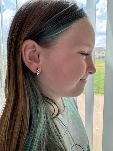 Customer photo review of Black/White Checkered Huggies