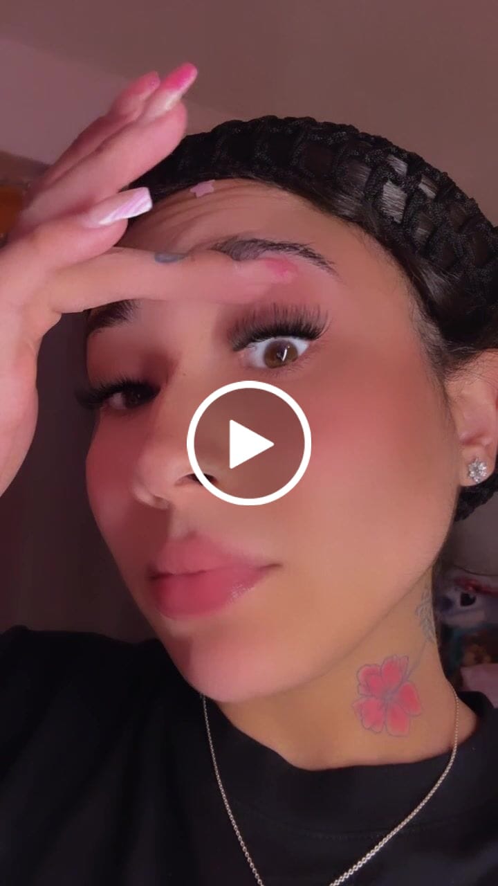 Customer video review of Lash Remover