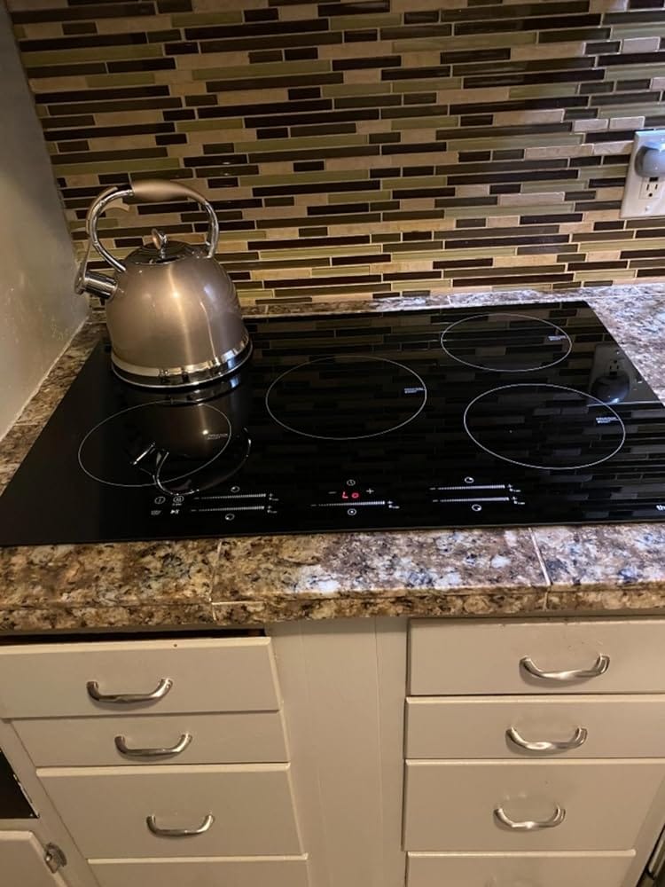 Customer photo review of Thermomate 30 Inch Built-in Induction Cooktop w/ 5 Burners
